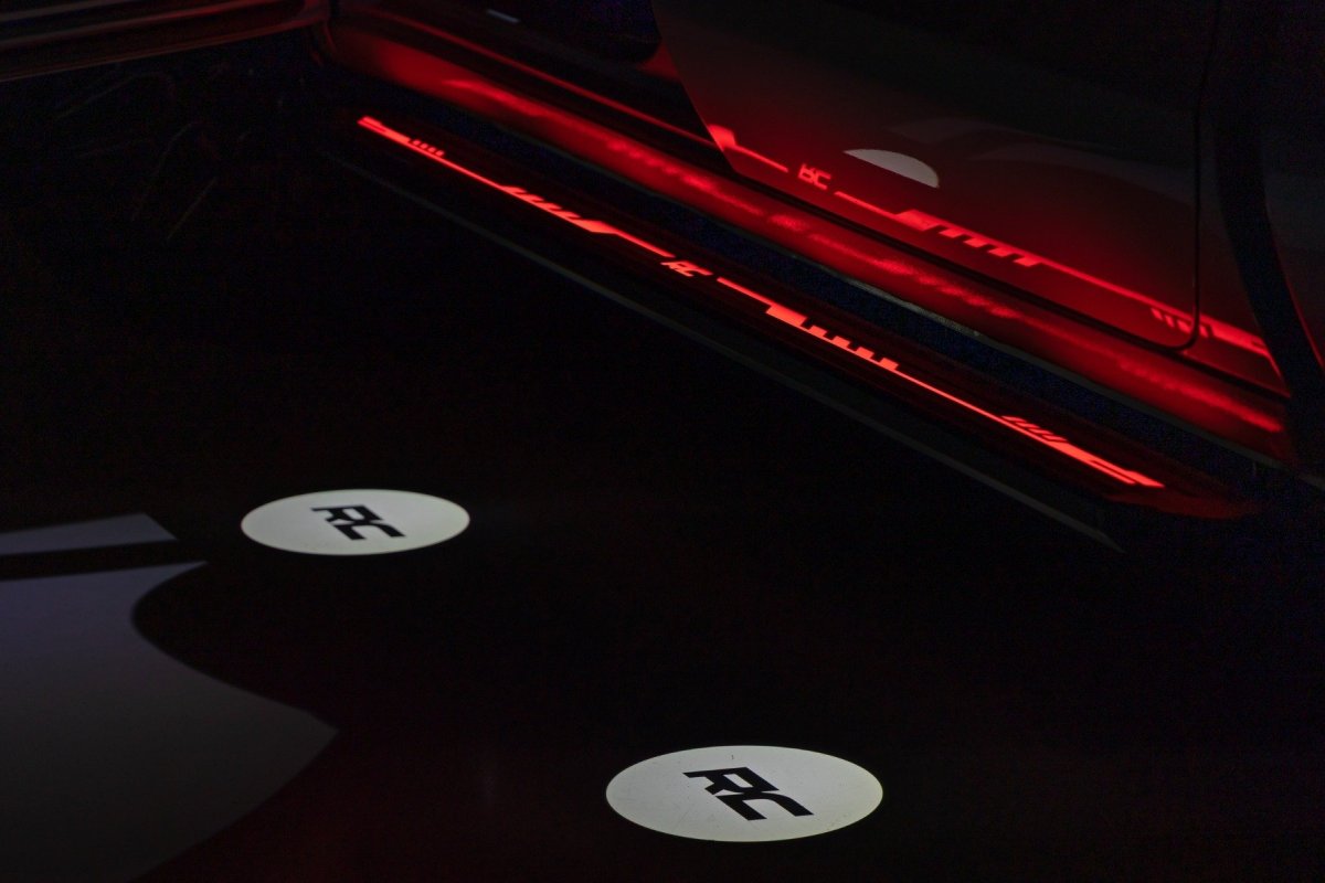 Ford F-250 Super Duty Running Boards - Rough Country - Bluetooth-Controlled, LED, Premium Aluminum - Multi-Color - '17-'23